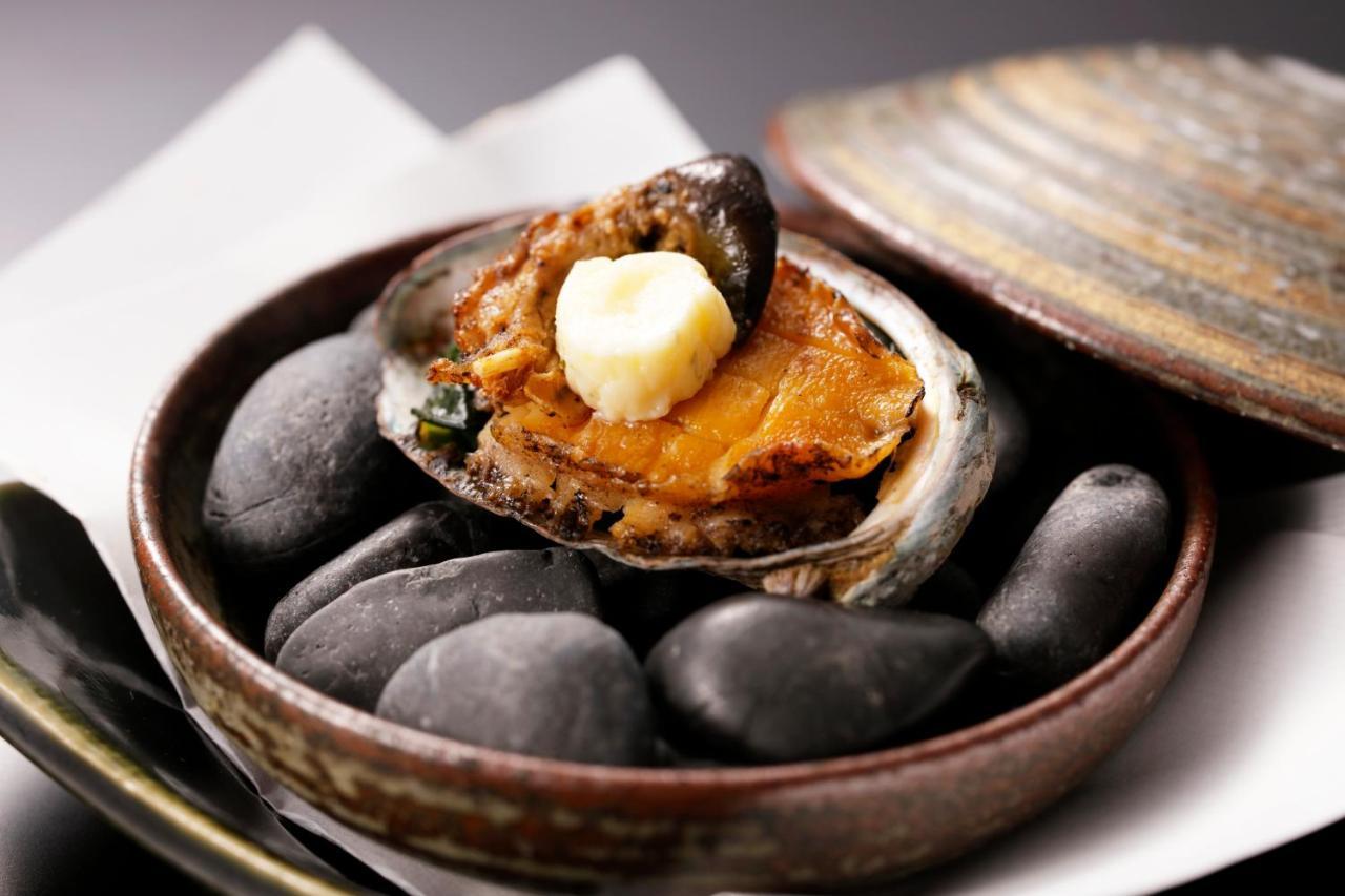 Kanazawa Hakuchoro Hotel Sanraku -Natural Hot Spring- Екстериор снимка Abalone