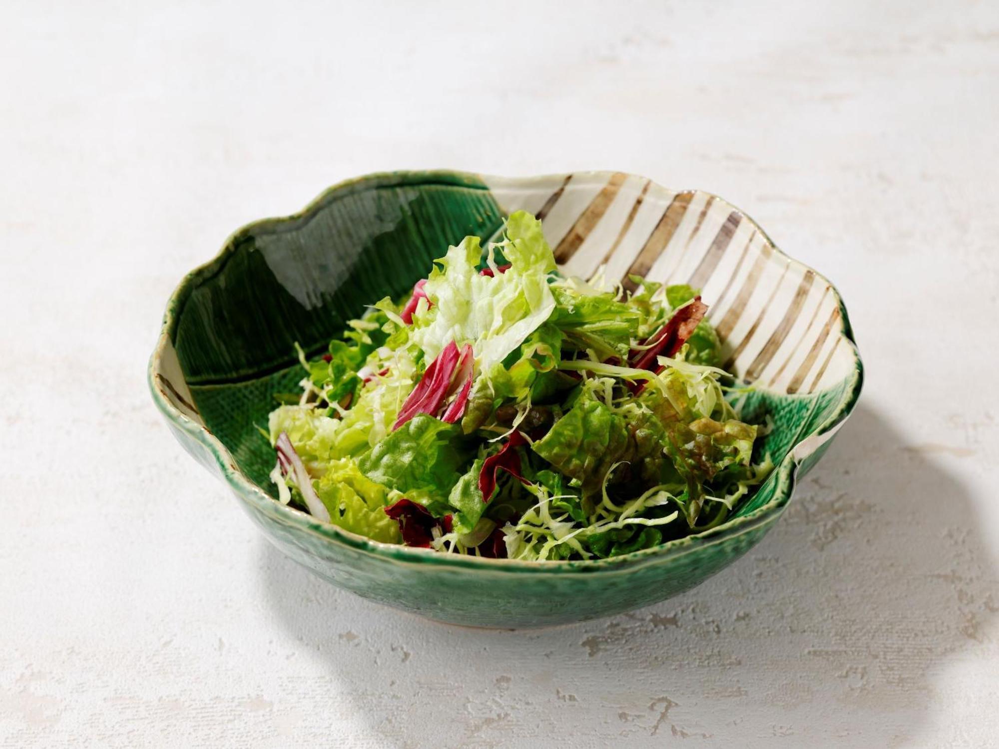 Kanazawa Hakuchoro Hotel Sanraku -Natural Hot Spring- Екстериор снимка A salad of mizuna