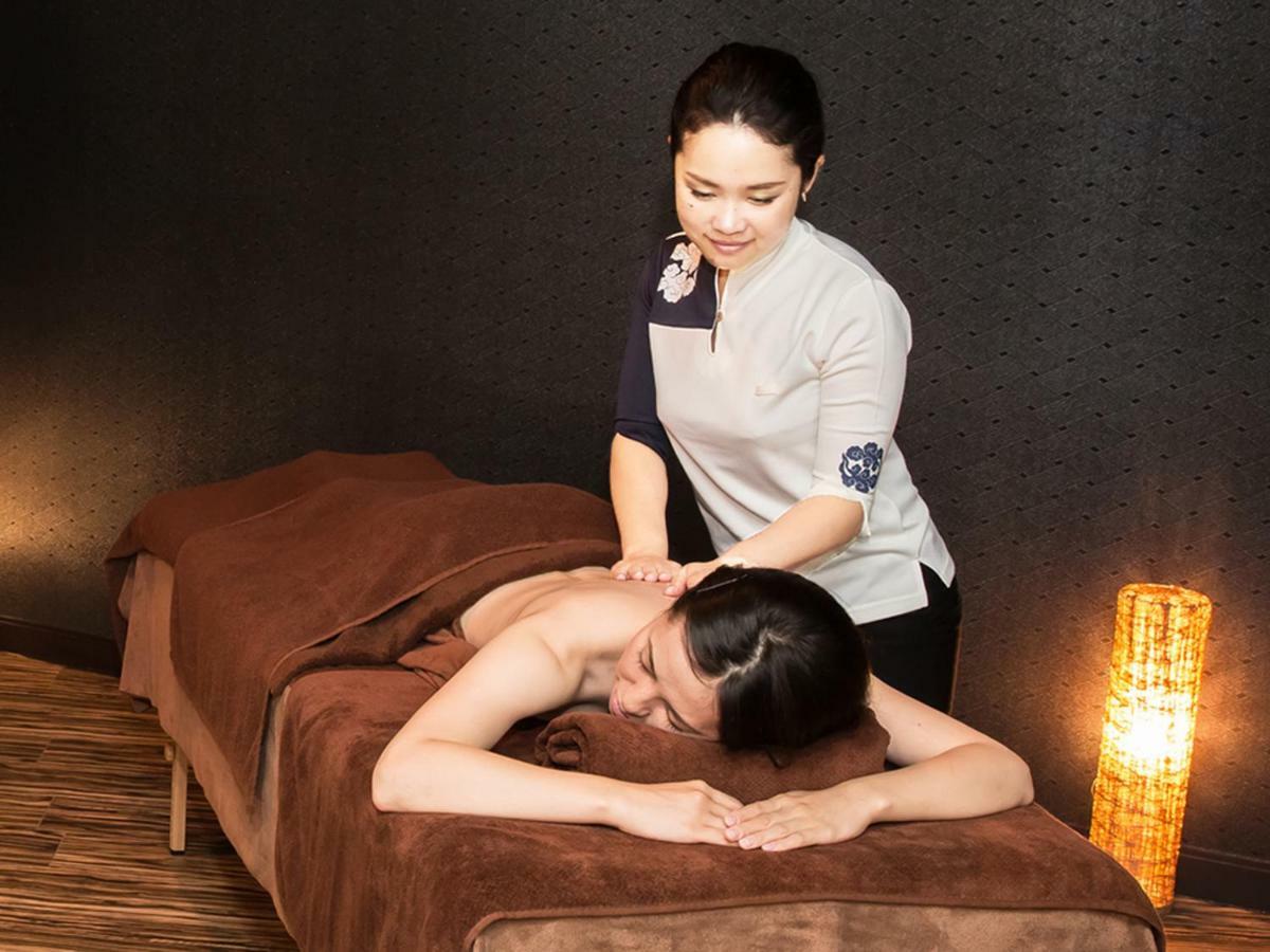 Kanazawa Hakuchoro Hotel Sanraku -Natural Hot Spring- Екстериор снимка Thai massage